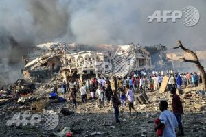 Samedi 14 octobre un camion a explosé samedi devant le carrefour K5, un secteur très fréquenté de la capitale qui abrite bâtiments officiels, hôtels et restaurants. Deux heures plus tard environ, un second véhicule a explosé dans le quartier de Medina.